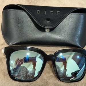 Diff EyeWear Bella Sunglasses